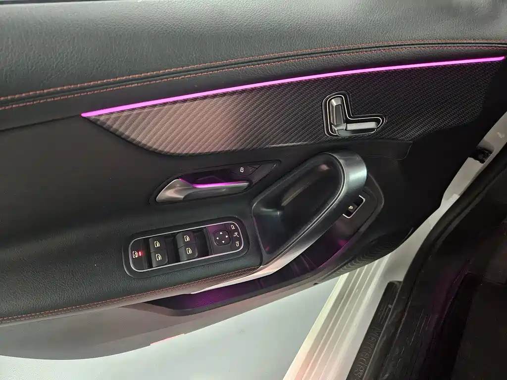 Mercedes-Benz A-Class — миниатюра 9