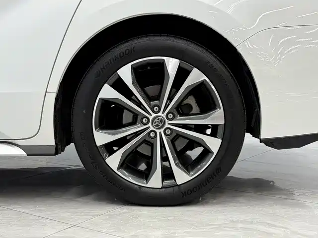 Toyota Granvia — миниатюра 9