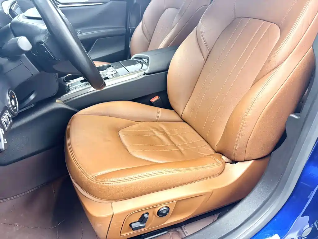 Maserati Ghibli — миниатюра 7