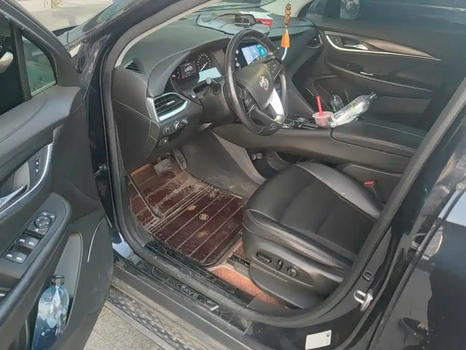 Buick Enclave — миниатюра 9