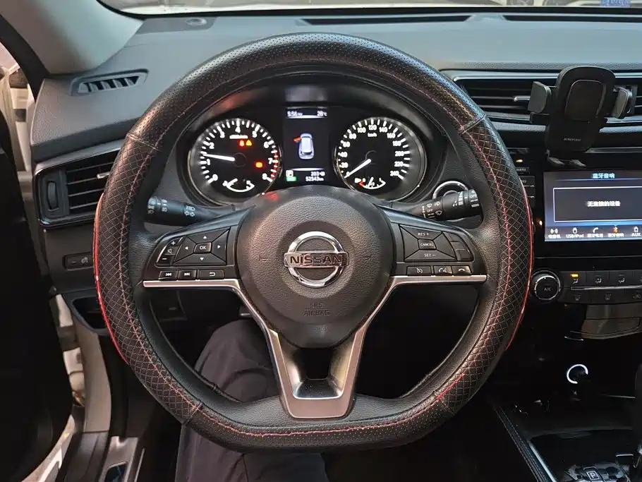 Nissan X-Trail — миниатюра 15