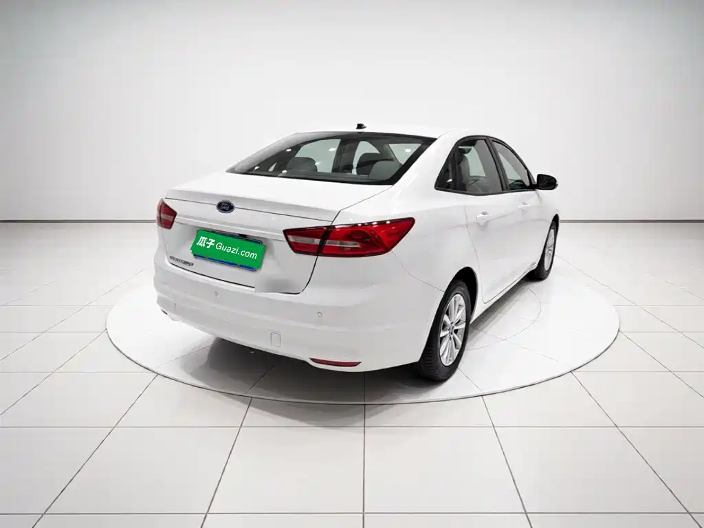 Ford Escort — миниатюра 4