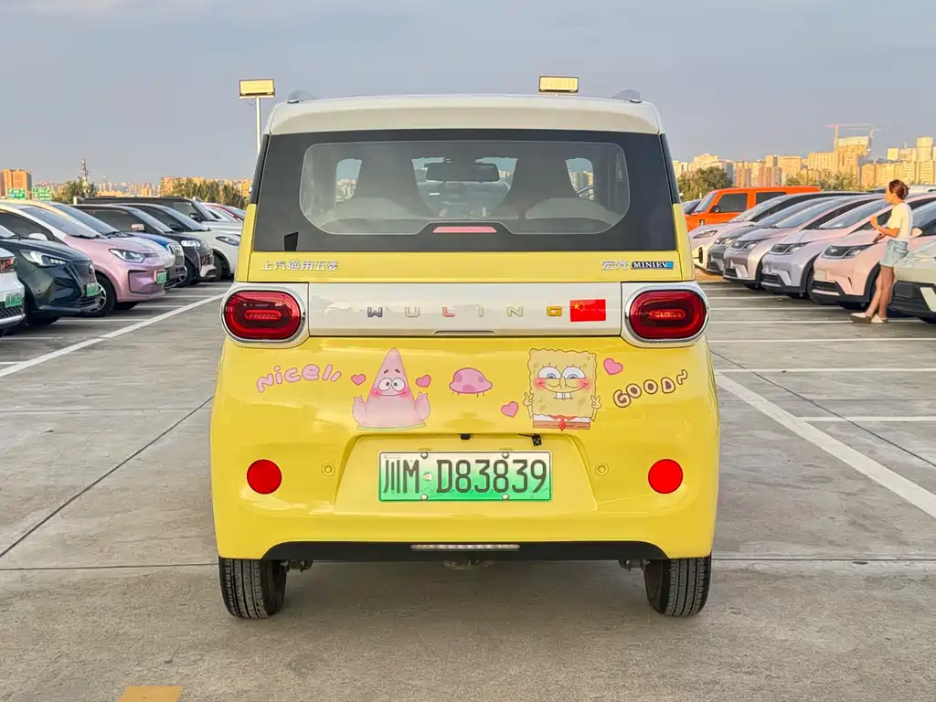 Wuling MINIEV — миниатюра 13