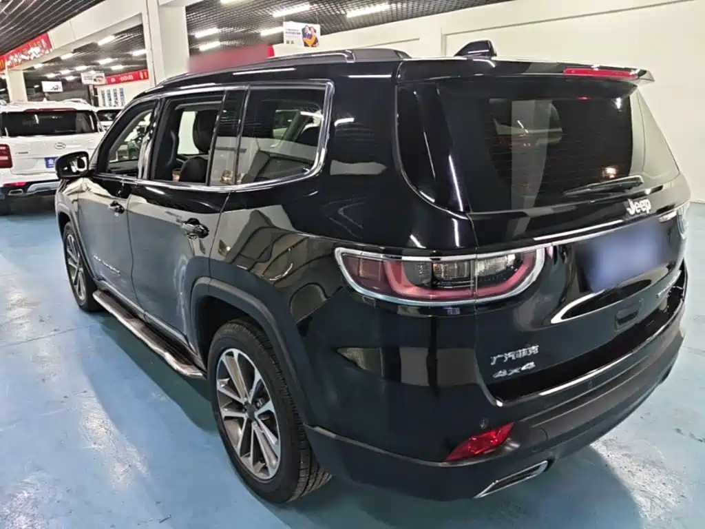 Jeep Grand Commander — миниатюра 5