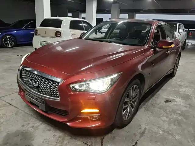 Infiniti Q50L