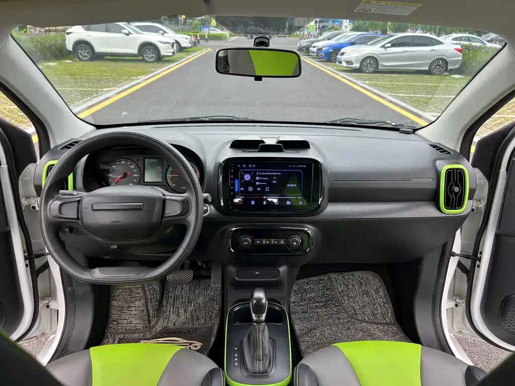 Roewe Clever — миниатюра 12