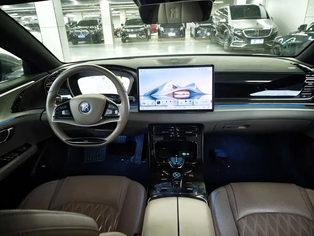 BYD Han — миниатюра 8