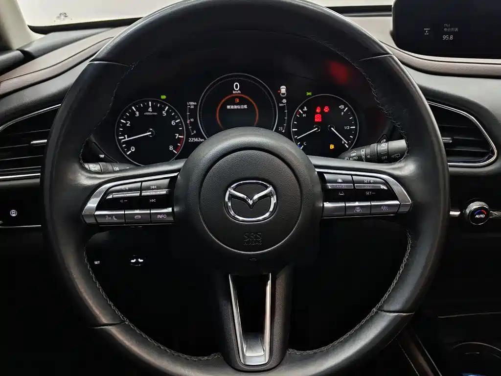 MAZDA CX 30