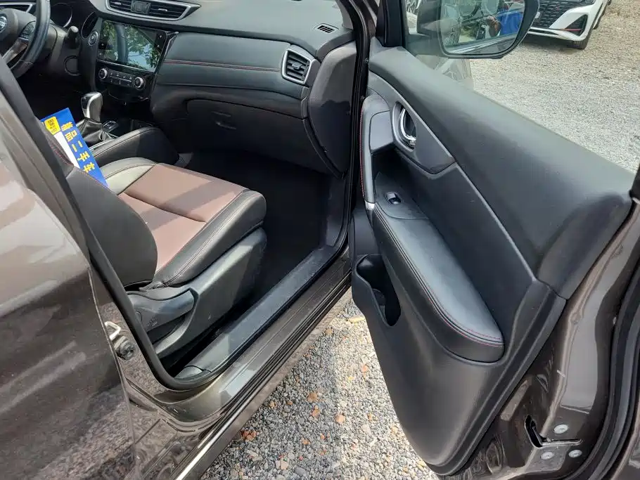 Nissan Qashqai — миниатюра 8
