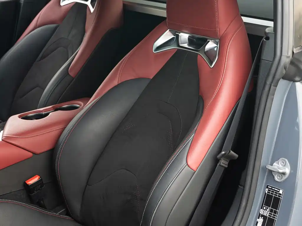 Toyota Supra — миниатюра 7