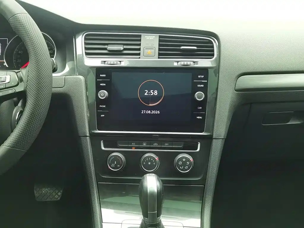 Volkswagen Golf (Import) — миниатюра 12