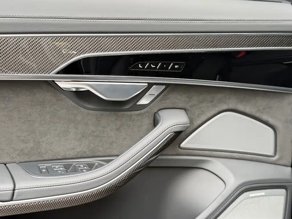 Audi S8 — миниатюра 13
