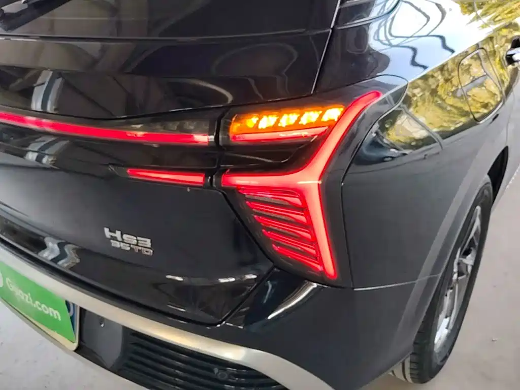 Hongqi Hongqi HS3 — миниатюра 8