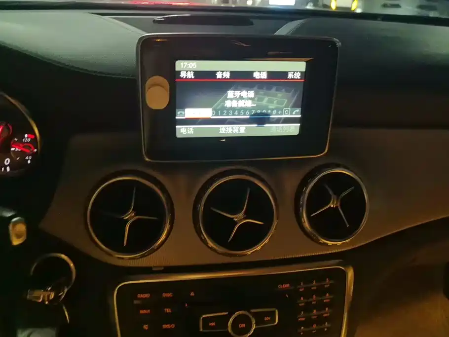Mercedes-Benz GLA — миниатюра 13