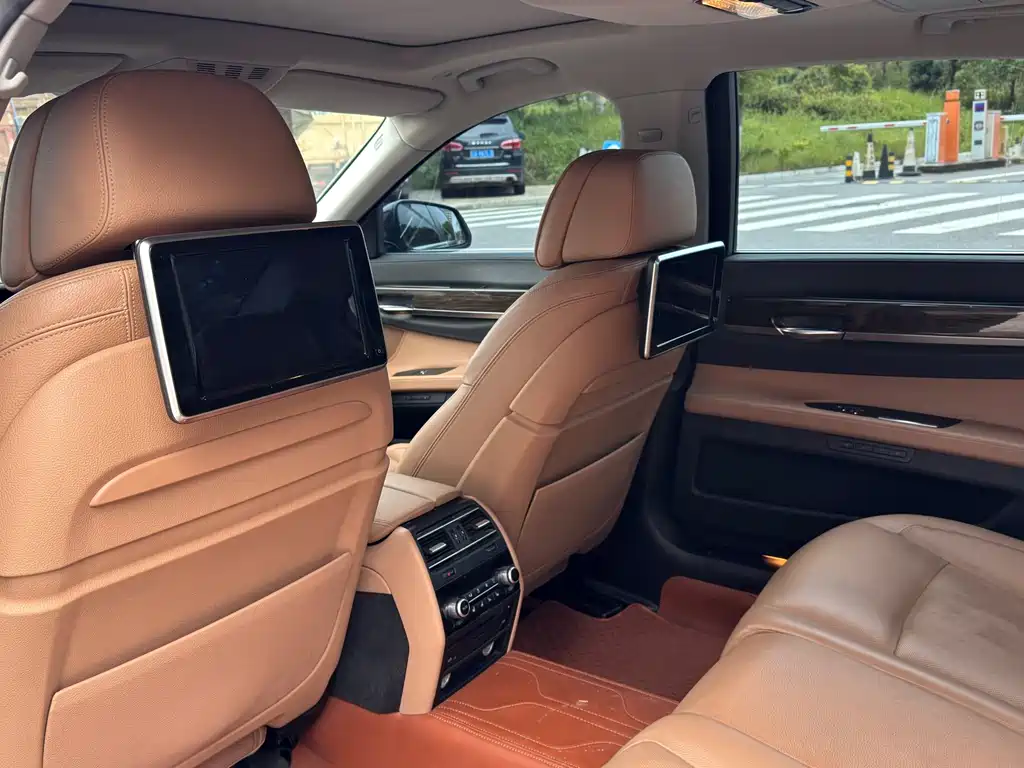 BMW 7 Series 7 2013 730Li Luxury
