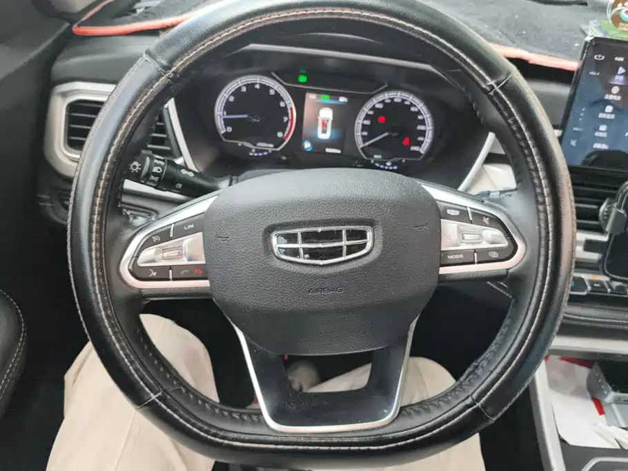 Geely Vision X6 — миниатюра 15