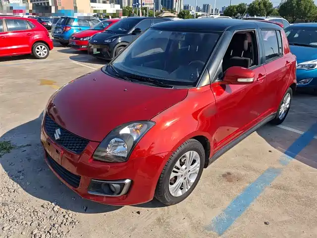 SUZUKI SWIFT 2017