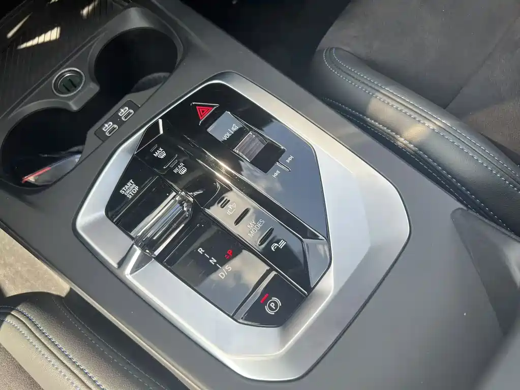 BMW M235L — миниатюра 9