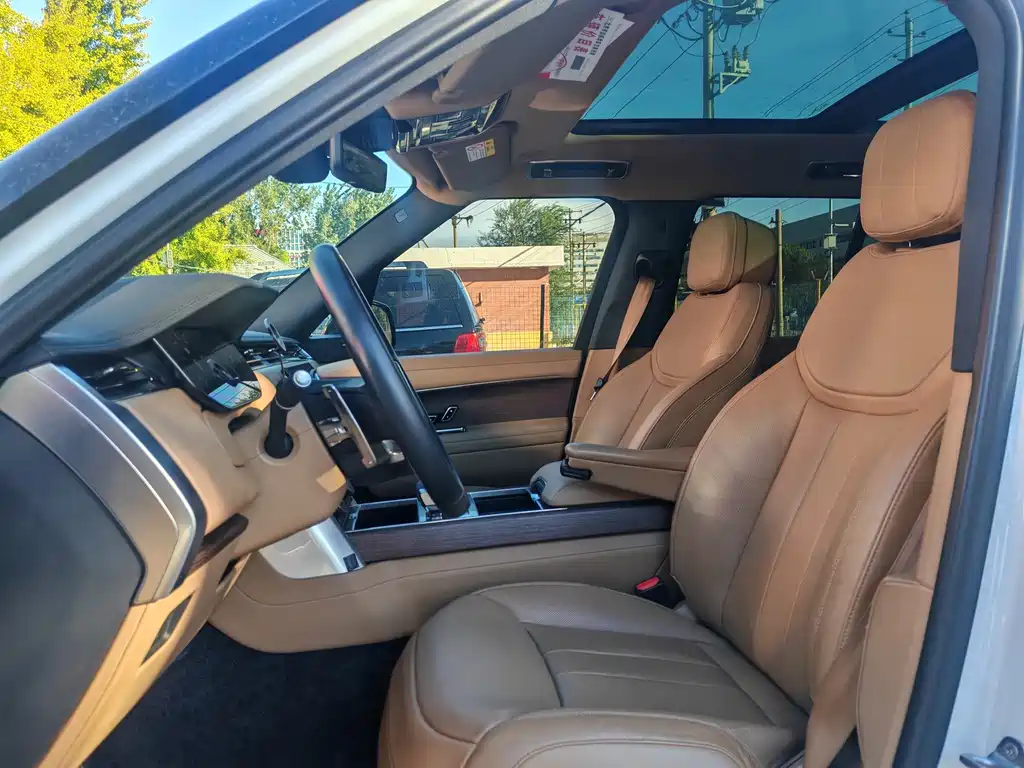 Land Rover Range Rover — миниатюра 3