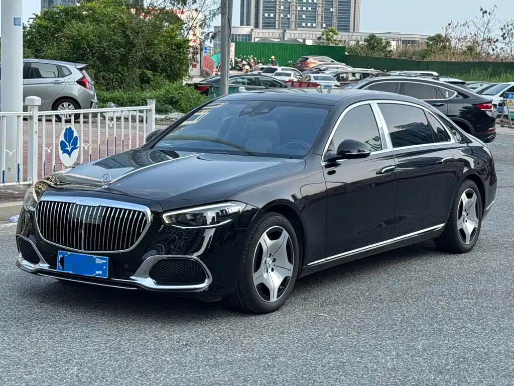 Mercedes-Benz S-Class 2024
