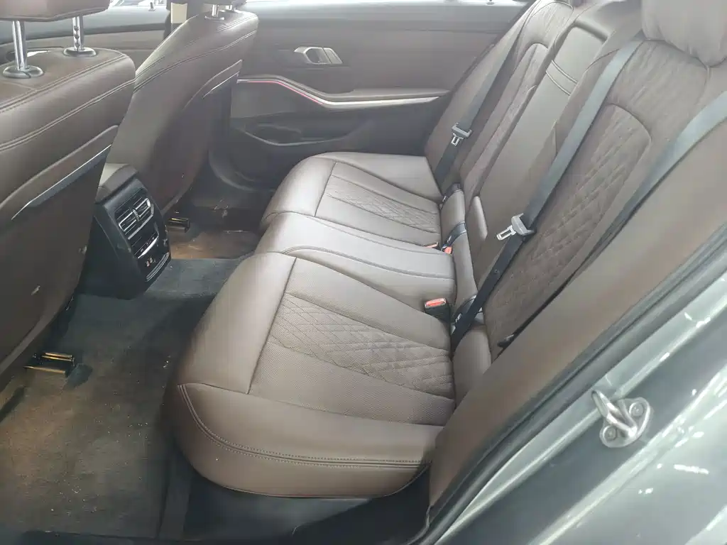 BMW 3 Series — миниатюра 7