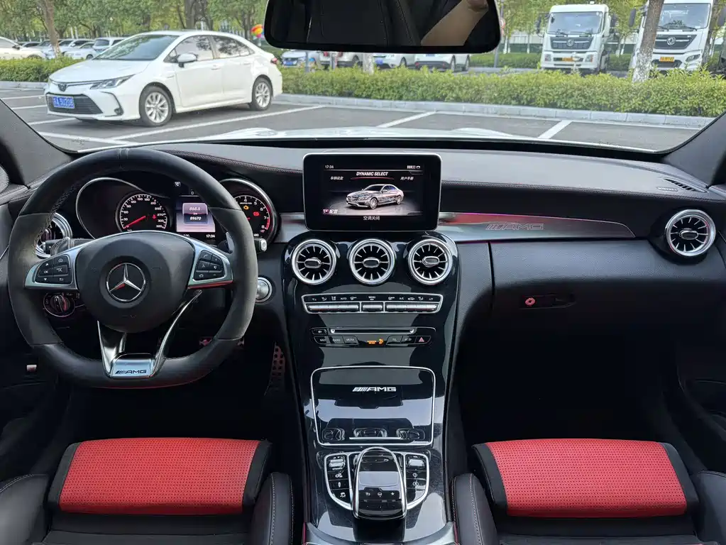 Mercedes-Benz C-Class AMG — миниатюра 10