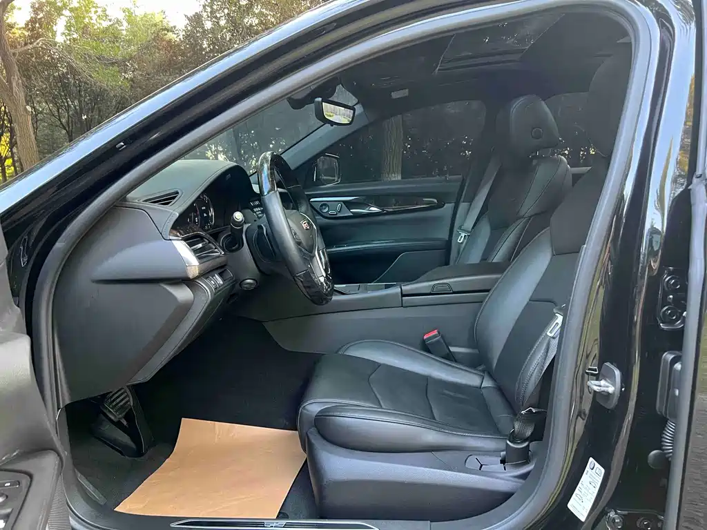 Cadillac CT6 — миниатюра 5