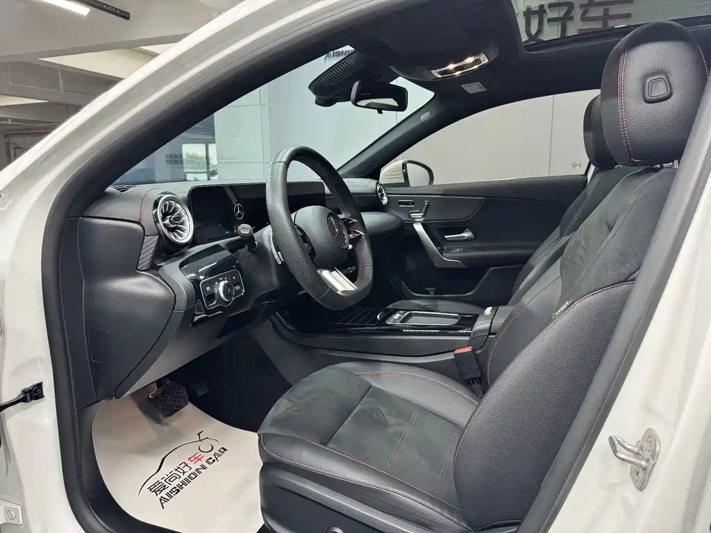 Mercedes-Benz A-Class — миниатюра 8