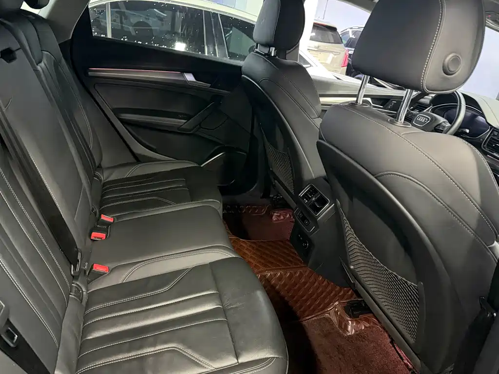 Audi Q5L — миниатюра 9