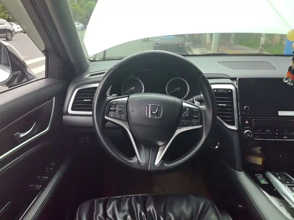Honda UR-V — миниатюра 6