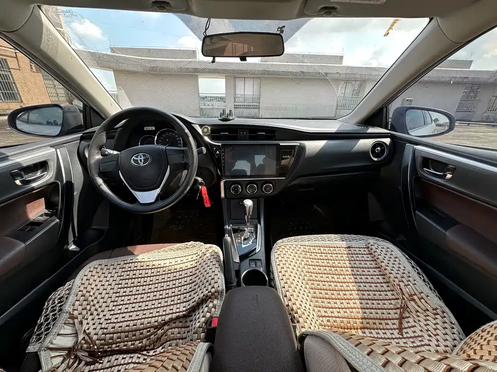 Toyota Corolla — миниатюра 11