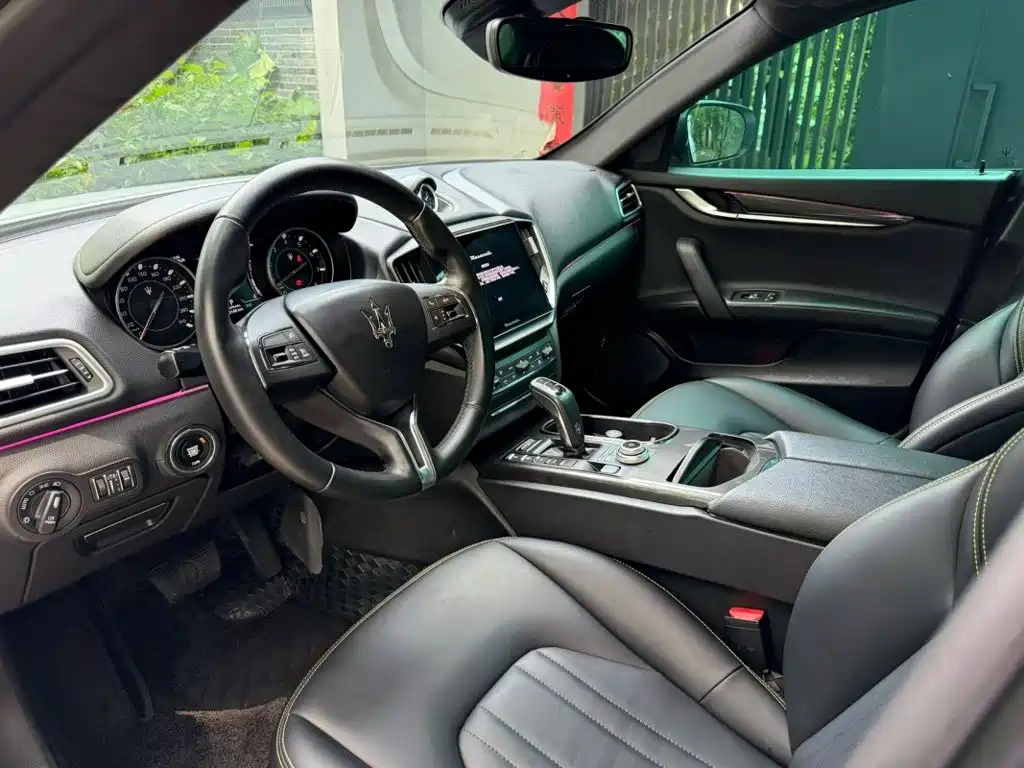 Maserati Ghibli — миниатюра 7