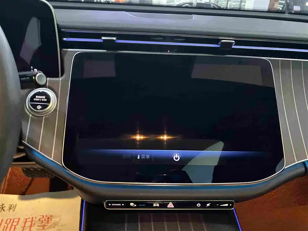 Mercedes-Benz E-Class — миниатюра 9