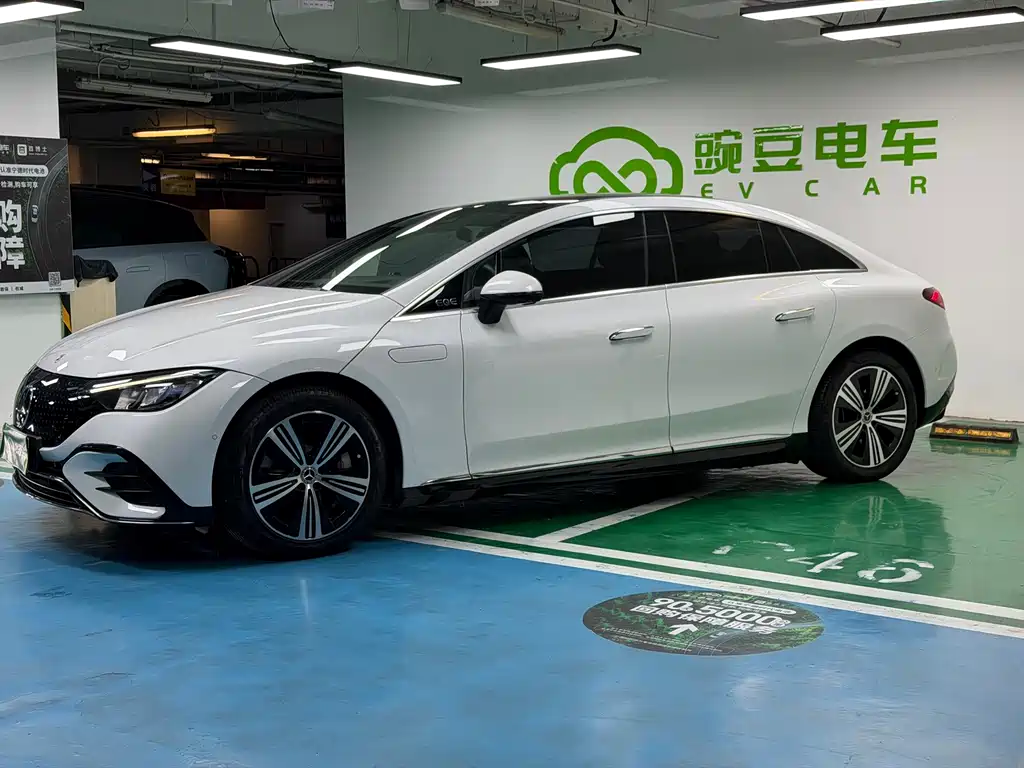 Mercedes-Benz EQE — миниатюра 8
