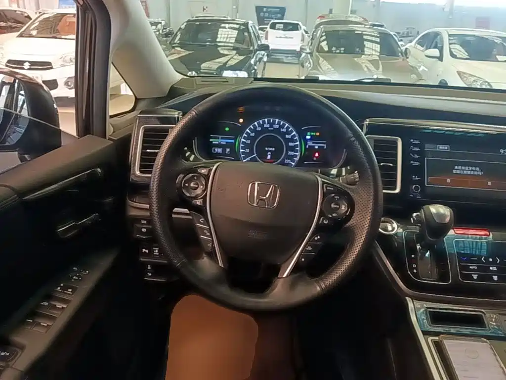 Honda Elysion — миниатюра 11