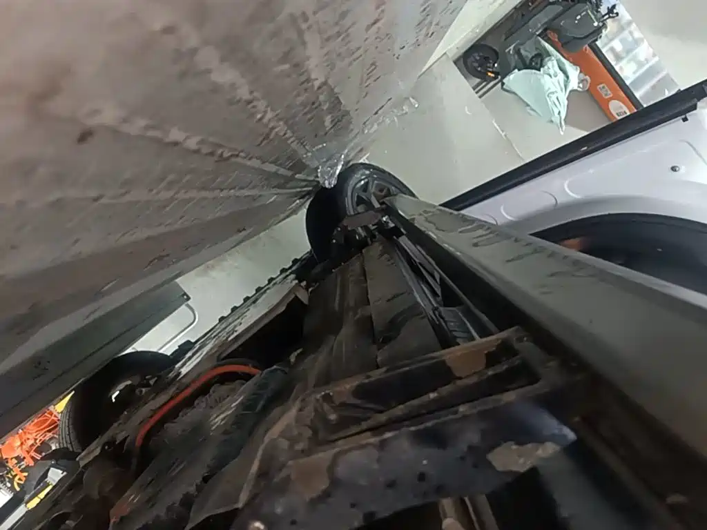 Land Rover Sport PHEV — миниатюра 22