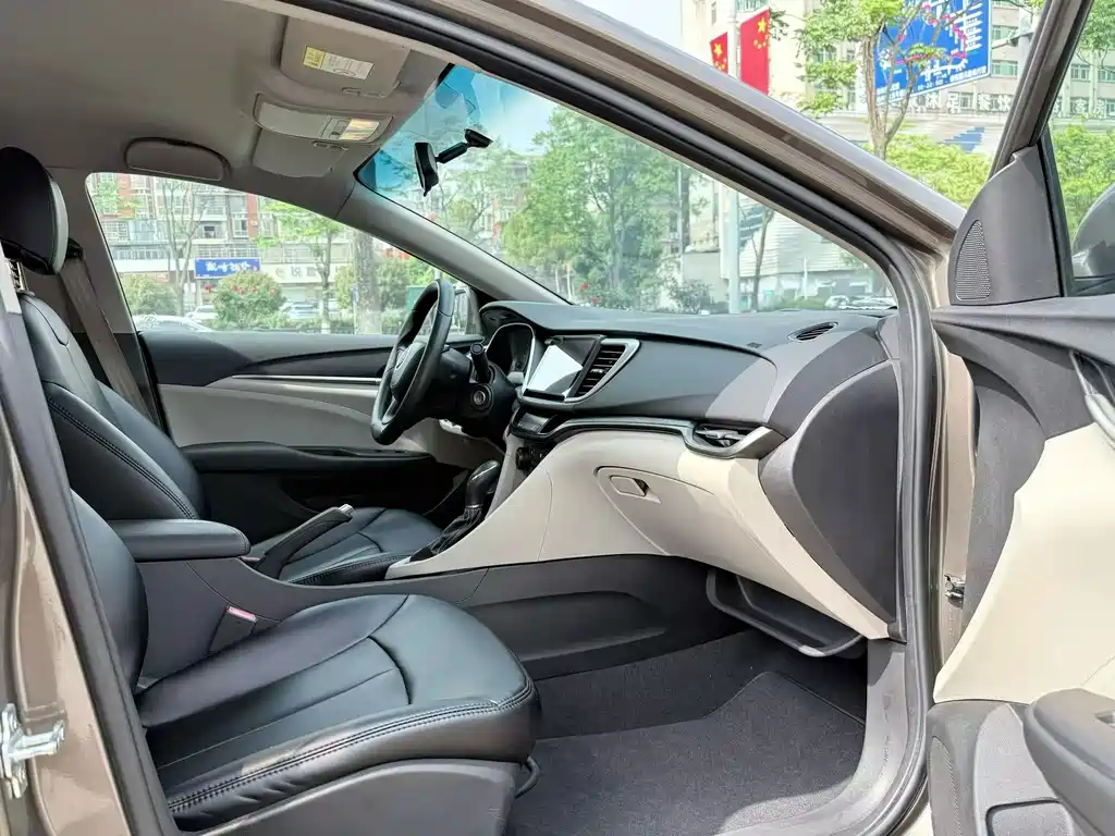 Buick Excelle — миниатюра 2