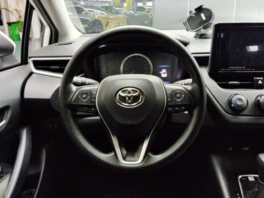 Toyota Corolla — миниатюра 12