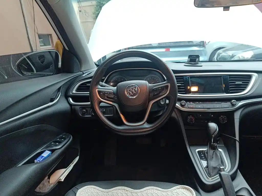 Buick Excelle — миниатюра 11