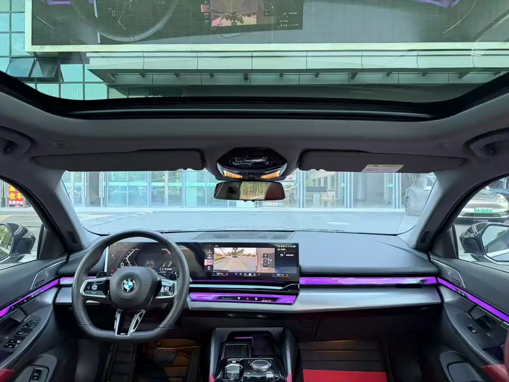 BMW 5 Series — миниатюра 12