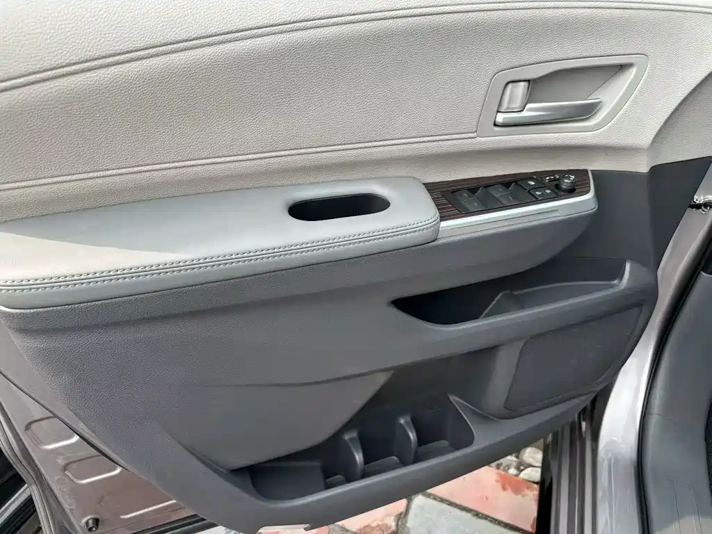Toyota Sienna 2024 2.5L Luxury
