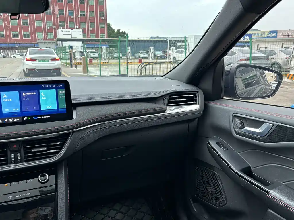 Ford Escape — миниатюра 10