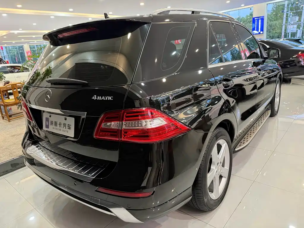 Mercedes-Benz M-Class — миниатюра 5