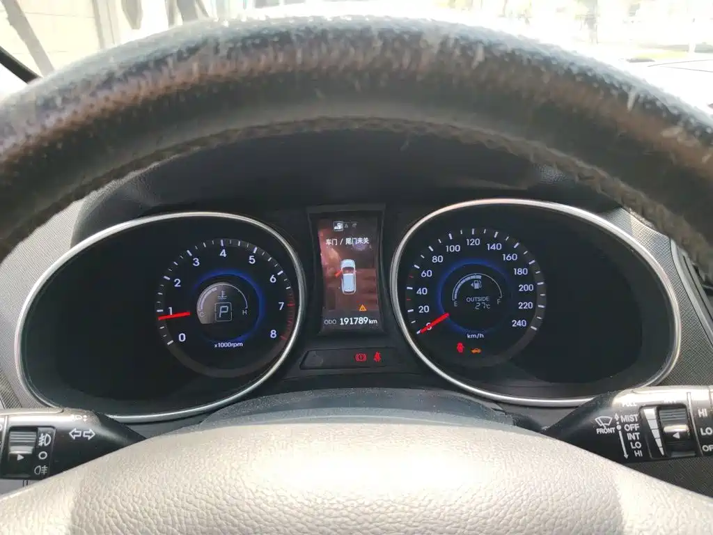 Hyundai Santa Fe — миниатюра 7