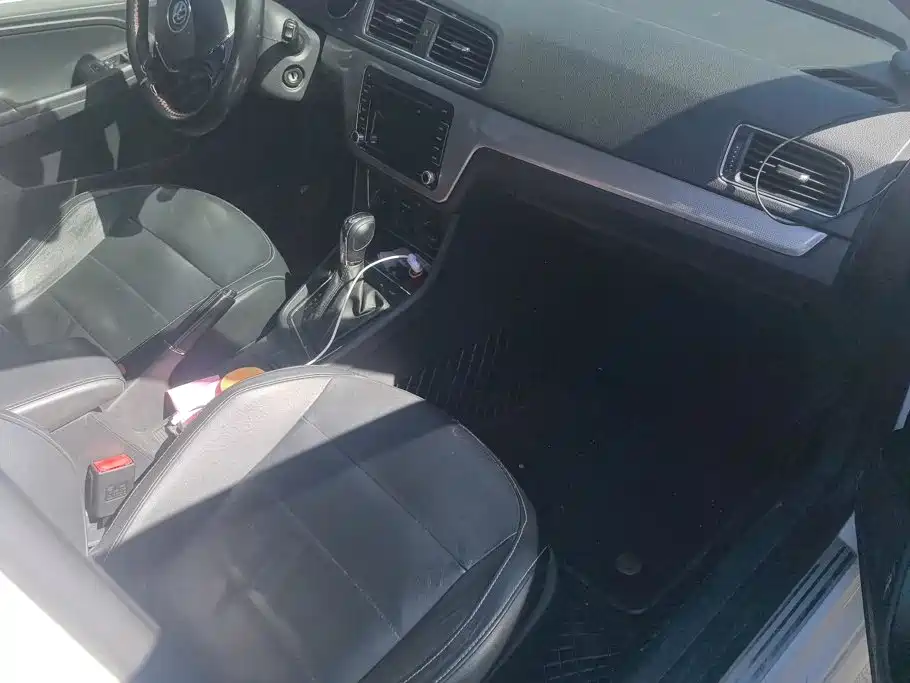 Volkswagen Gran Lavida — миниатюра 8