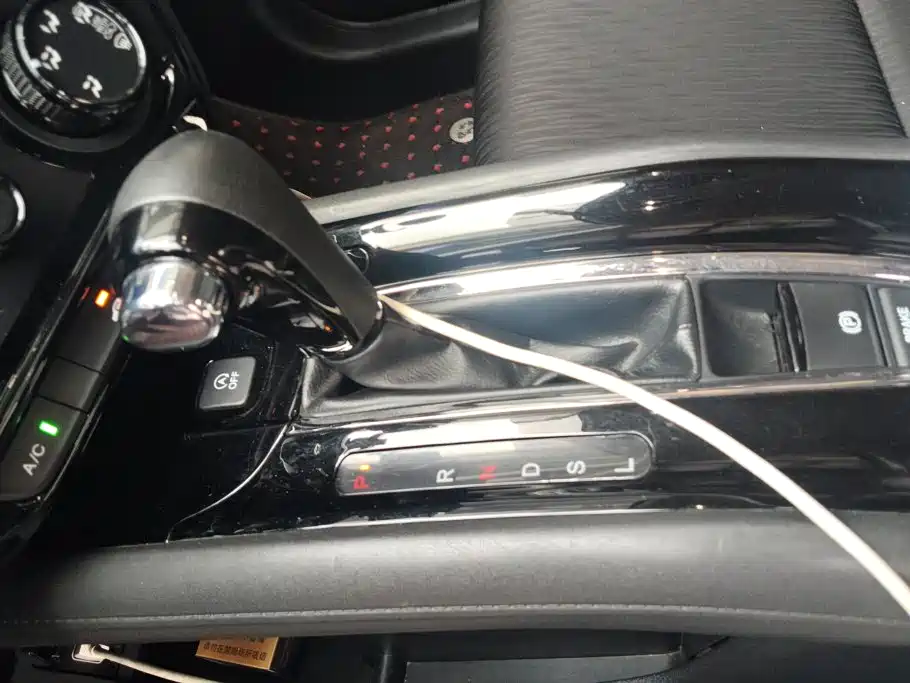 Honda Vezel — миниатюра 16
