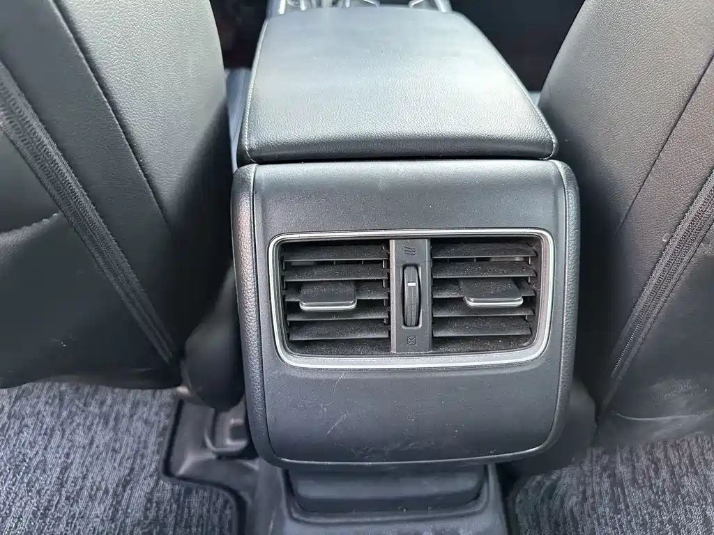 Honda Accord — миниатюра 17