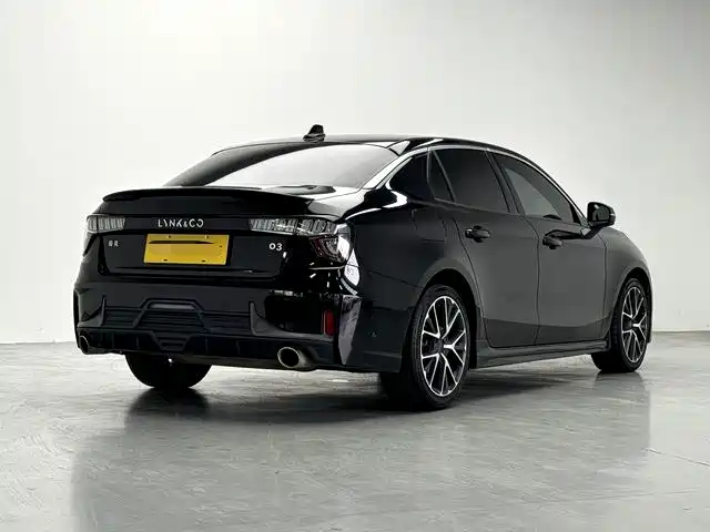Lynk & Co 03 — миниатюра 9