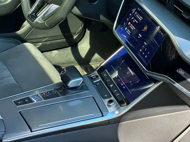 Audi A6L — миниатюра 16