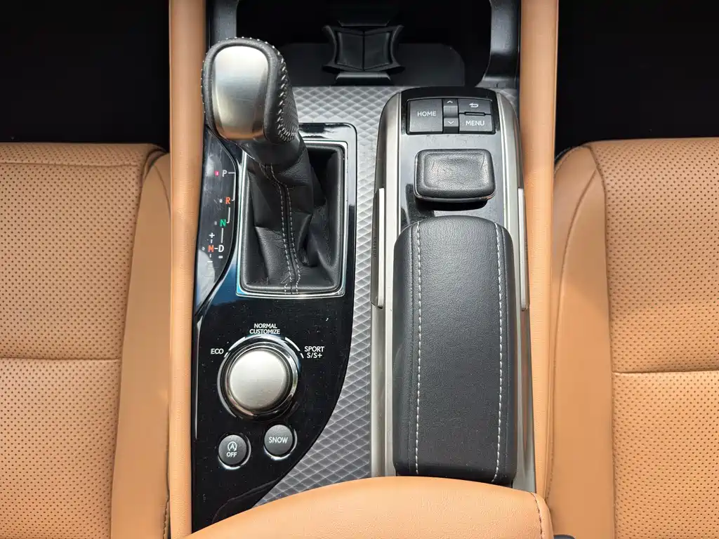 Lexus GS — миниатюра 22